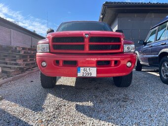 Dodge RAM 5.9 V8 Magnum 4x4 - 2