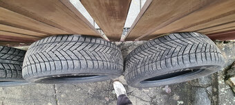 Zimní pneu 215/60 R16 - 2