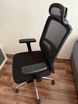 Ergonomické kancléřské křeslo - 2