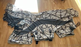 Deka proti hmyzu Horseware CamoFly - 2