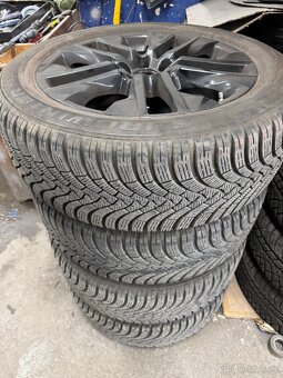 Alu kola TOYOTA RAV4 235/55 r19 - 2