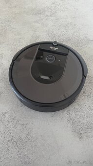 Robotický vysavač iRobot Roomba i7 - 2