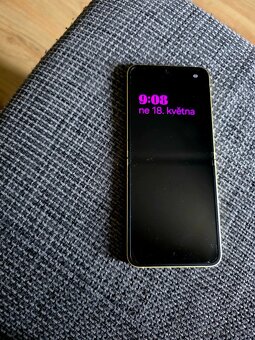 Samsung Galaxy Z Flip 6 5G 256GB Yellow - 2
