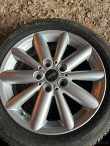 Originál ALU kola + zimní pneu MINI Cooper TPMS r16 - 2
