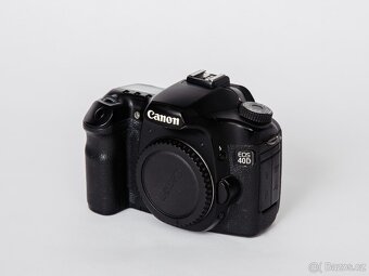 Canon EOS 40D s objektivem a příslušenstvím - 2