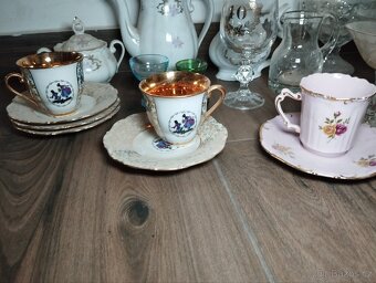 Různé staré Sklo a Porcelán - 2