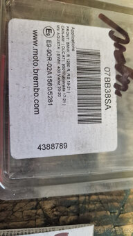 Bzdové destičky BMW R1200 GS lc Brembo přední 07BB38A - 2