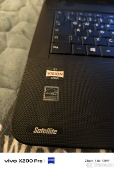 Toshiba notebook - 2