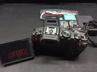 Canon RP + 7 baterek a nabíječky - 2