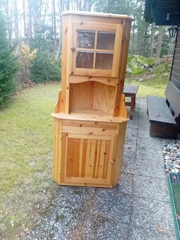 rohová vitrína borovice - 2