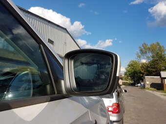 Pravé zrcátko a díly Škoda Rapid, bílé odstín LF9E-9P9P - 2