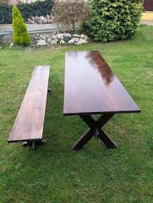 Dřevěný nábytek - 2