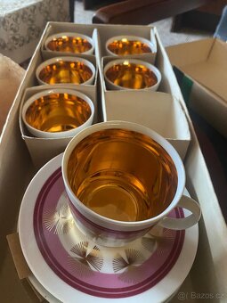 Sada hrnků s podšálkem - 2