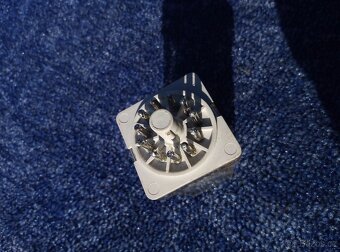 3-f rele RP700 + patice/base - 2