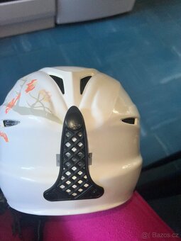 Lyžařská helma Uvex vel 53-54 - 2