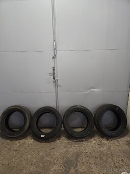 Pneu letni 215/60 R17 nové - 2