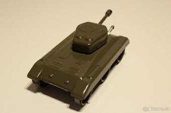 Starý Tank igra - 2