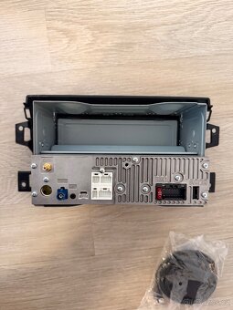 Zástavba 2din rádia - 2