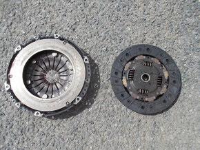 Spojka VW Caddy III 1.4 55kw - 2