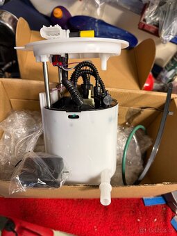 Dodge durango a jeep grand cherokee benzinova pumpa - 2