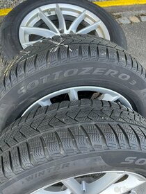 BMW X3 - zimní sada 225/60 R18 - 2