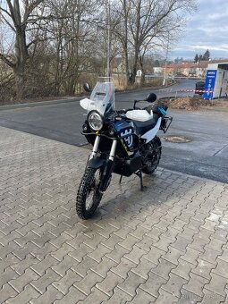 Husqvarna Norden 901 Expedition - 2