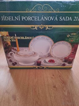 Jídelní porcelánová souprava -21 kusů - 2
