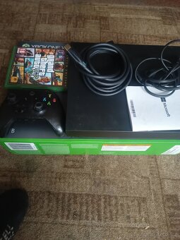 Prodám XBox one x - 2