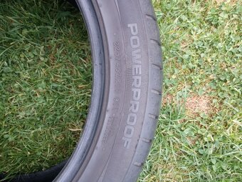 Nokian Powerproof 225/45 ZR17 - 2