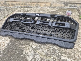 Velká maska na Rangera, vzhled jako F150 - 2