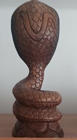DŘEVĚNÁ DEKORACE KOBRA - 2