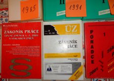 Prodám 10 knih vydání Zákoníku práce - 2