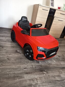 Prodám elektricke autíčko syn nevyužívá 737105501 - 2