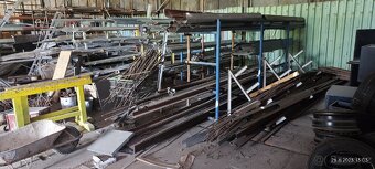 Prodám vzpěry, betonování stropu, distanční profily - 2