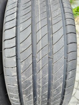 215/55/17 letní pneu MICHELIN 215/55 R17 - 2
