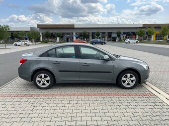 Chevrolet Cruze 1.6i 83kw 1. maj. koup. ČR naj.98t - 2