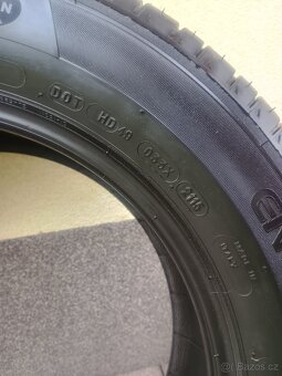 Pneu 215/60r16 - 2