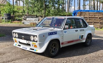 Fiat 131 2,0 TC „Abarth Rally“ z roku 1980, - 2