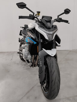 CFMOTO 675NK White 2025 - 2