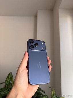 iPhone 17 pro - 2