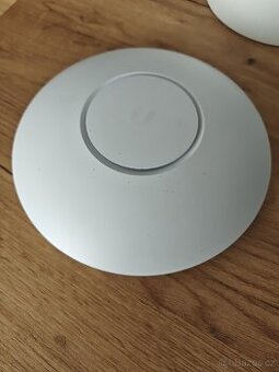 Ubiquity Unifi 6 Long range 802.11ax - 2