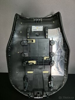 Can-am Renegade sedačka - 2