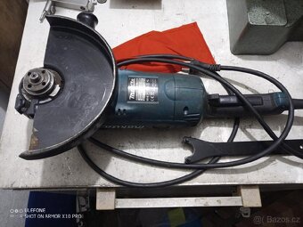 Úhlová bruska Makita 230 - 2