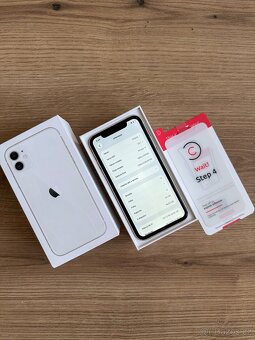 Apple Iphone 11 64GB ZÁRUKA 12 MĚSÍCŮ Stav: B Baterie: 100% - 2