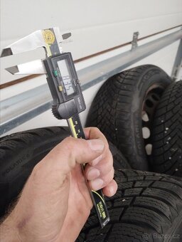 zimní pneu 225/55 R16 - 2