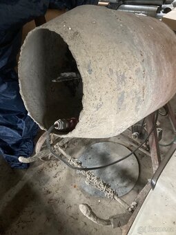 Míchačka stavebni - 2