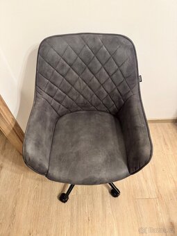 Otočná židle - 2