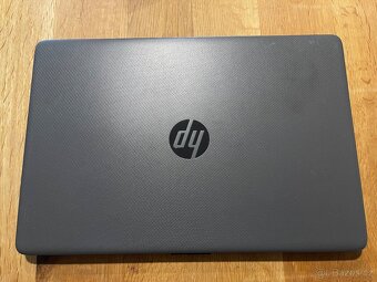 HP 255 G9 - Ryzen 5 5625U, 16GB RAM, 512 SSD - 2