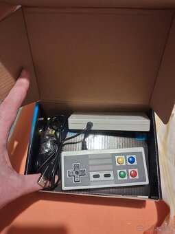 Konzole s retro hrami,nova - 2