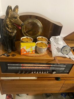 Hudební skříň Tesla retro - 2